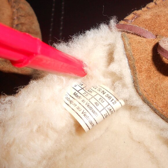 UGG 5612 DAKOTA MOCCASINS SLIPPERS CHESTNUT SUEDE SHOE US WOMEN'S 9 - Picture 5 of 6